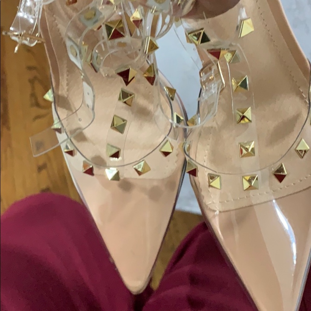Shoe - Picture 4 of 4